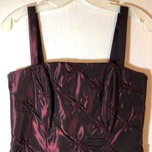 Iridescent burgundy tank